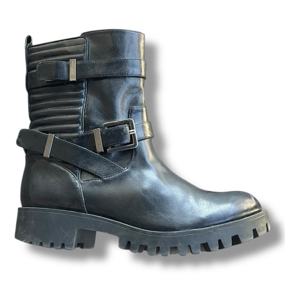 👢 Nine West Black Moto Combat Boots 8M | Chunky Lug Sole Buckle Ankle Booties - Picture 1 of 6